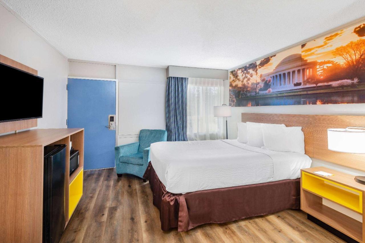 Days Inn By Wyndham Charlottesville/University Area Ngoại thất bức ảnh