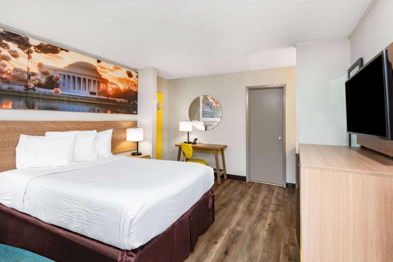 Days Inn By Wyndham Charlottesville/University Area Ngoại thất bức ảnh