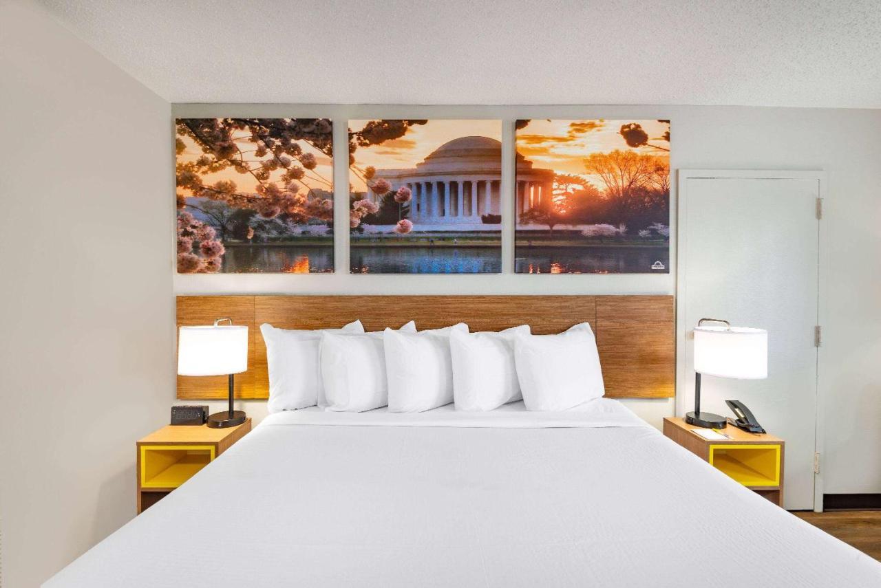 Days Inn By Wyndham Charlottesville/University Area Ngoại thất bức ảnh
