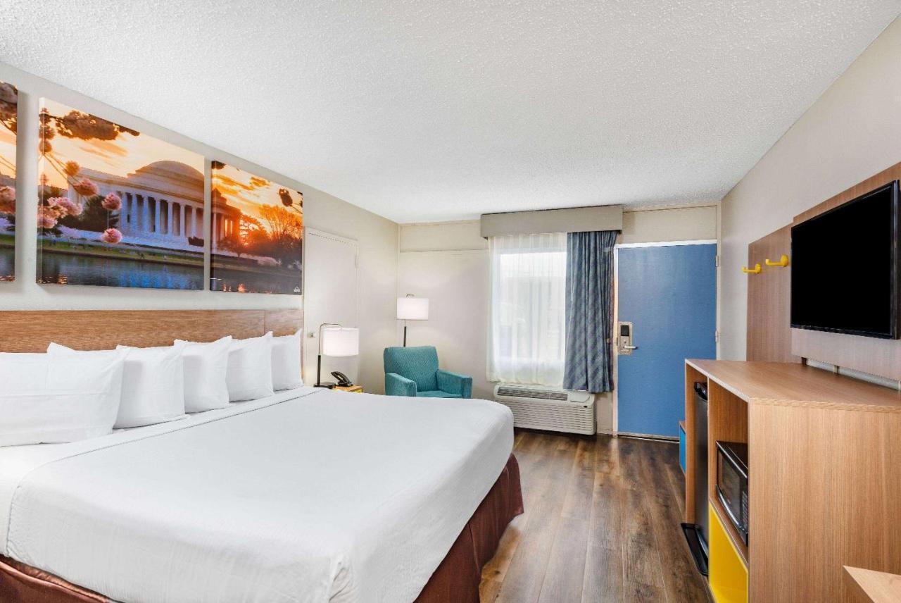 Days Inn By Wyndham Charlottesville/University Area Ngoại thất bức ảnh