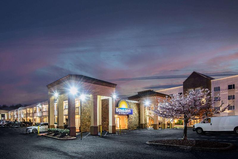 Days Inn By Wyndham Charlottesville/University Area Ngoại thất bức ảnh